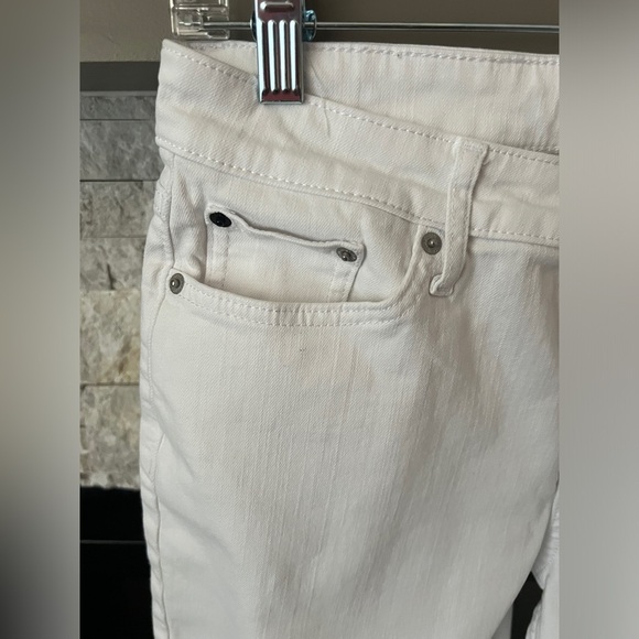 Calvin Klein‎ size 6 white denim Bermuda shorts - Picture 5 of 10